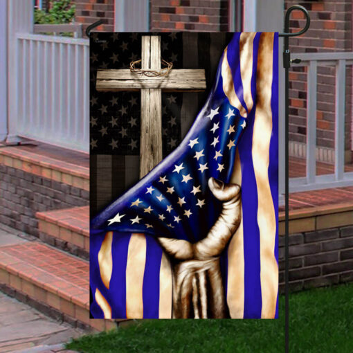 THB2062 Flag mockup5 1
